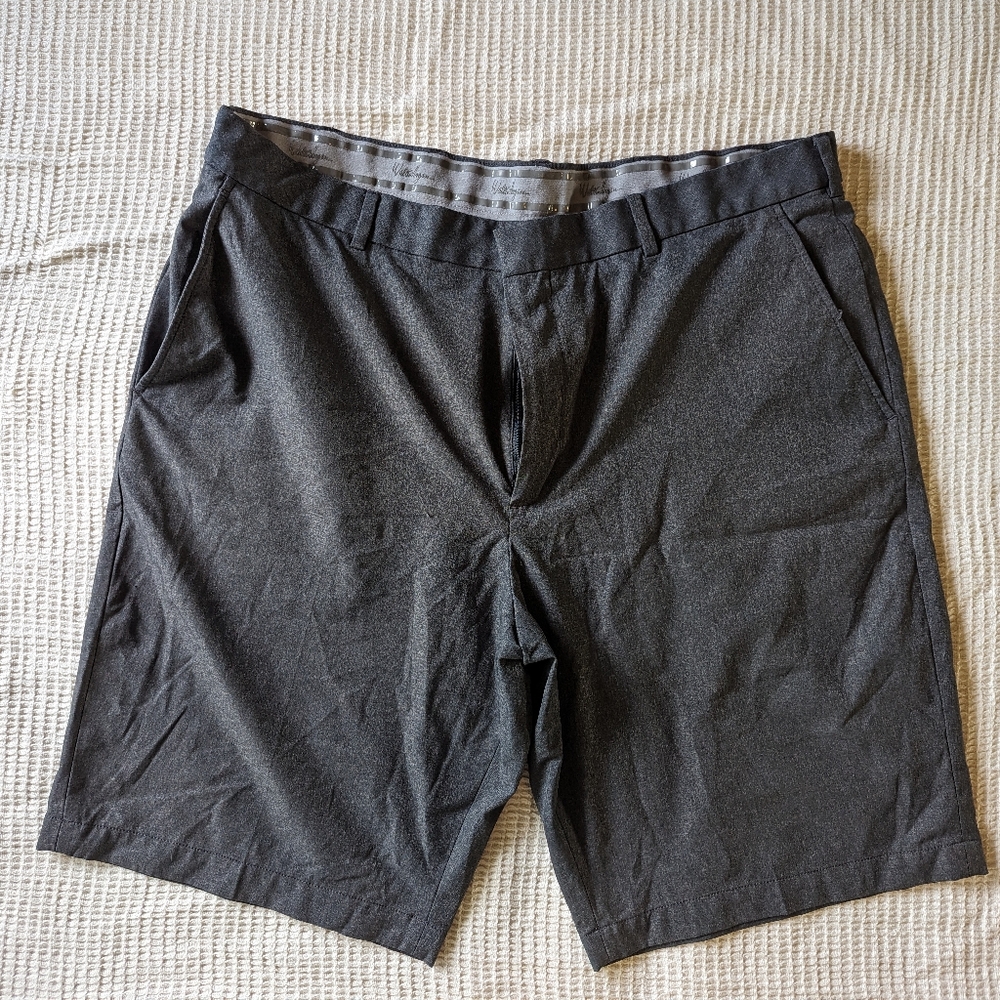 Walter Hagen Golf Shorts, size 40